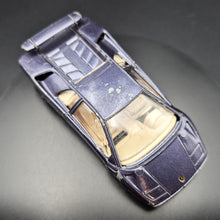 Load image into Gallery viewer, Bburago 1994 Lamborghini Diablo VT Violet 1:43 Die Cast