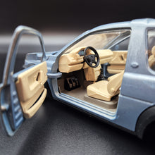Load image into Gallery viewer, Bburago 2004 Land Rover Freelander Light Blue 1:24 Die Cast