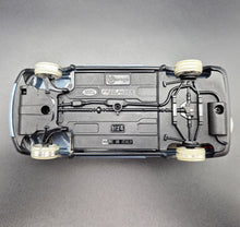 Load image into Gallery viewer, Bburago 2004 Land Rover Freelander Light Blue 1:24 Die Cast