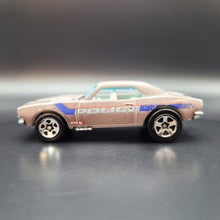 Load image into Gallery viewer, Hot Wheels 2010 '67 Camaro Color Shifters Cold (White) - Warm (Grey)