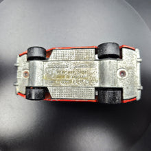 Load image into Gallery viewer, Matchbox 1976 Fire Chief Red #64 Matchbox 1-75