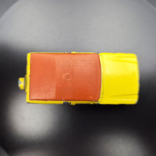 Load image into Gallery viewer, Matchbox Lesney 1972 Field Car Yellow MB18 Matchbox 1-75 Superfast