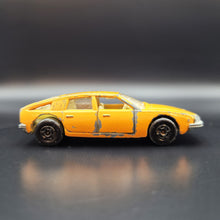 Load image into Gallery viewer, Matchbox 1972 BMC 1800 Pinifarina Orange #56 1-75 Superfast
