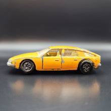 Load image into Gallery viewer, Matchbox 1972 BMC 1800 Pinifarina Orange #56 1-75 Superfast