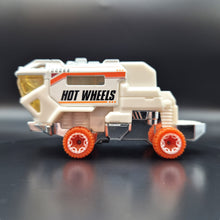 Load image into Gallery viewer, Hot Wheels 2021 Red Planet Transport White Super Rigs - Truck Only