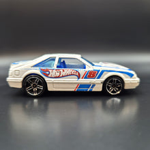 Load image into Gallery viewer, Hot Wheels 2011 '92 Ford Mustang Pearl White #159 HW Racing 9/10