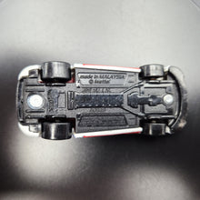 Load image into Gallery viewer, Hot Wheels 2018 Dodge Viper SRT10 ACR White 50th Anniversary Throwback 10/10