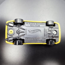 Load image into Gallery viewer, Hot Wheels 2022 '89 Mazda Savanna RX-7 FC3S Yellow Nightburnerz 5 Pack Exclusive