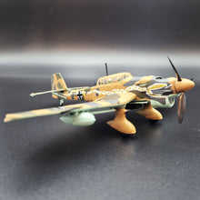Load image into Gallery viewer, 1941 Junkers JU-87R-2 Stuka Luftwaffe Dive Bomber 1:72 Die Cast Plane
