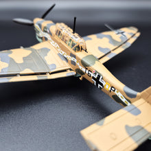 Load image into Gallery viewer, 1941 Junkers JU-87R-2 Stuka Luftwaffe Dive Bomber 1:72 Die Cast Plane