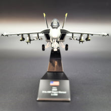 Load image into Gallery viewer, 2005 Boeing FA-18F Super Hornet US Navy Die Cast Plane 1:100
