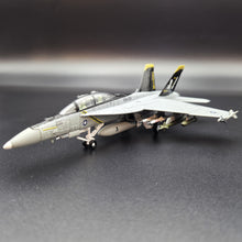 Load image into Gallery viewer, 2005 Boeing FA-18F Super Hornet US Navy Die Cast Plane 1:100
