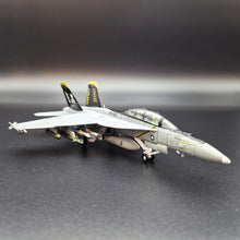 Load image into Gallery viewer, 2005 Boeing FA-18F Super Hornet US Navy Die Cast Plane 1:100