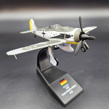 Load image into Gallery viewer, 1944 Luftwaffe Focke-Wulf FW 190 A-8 Fighter 1:72 Die Cast Plane