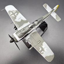 Load image into Gallery viewer, 1944 Luftwaffe Focke-Wulf FW 190 A-8 Fighter 1:72 Die Cast Plane
