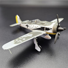 Load image into Gallery viewer, 1944 Luftwaffe Focke-Wulf FW 190 A-8 Fighter 1:72 Die Cast Plane