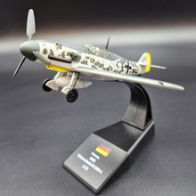 Load image into Gallery viewer, 1942 German Air Force Messerschmitt Bf109F-4 Grey 1:72 Fighter Die Cast Plane