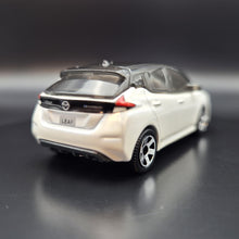 Load image into Gallery viewer, Matchbox 2018 '18 Nissan Leaf White #91 MBX Road Trip 23/35