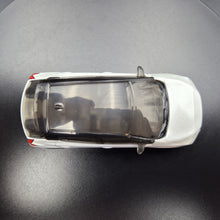 Load image into Gallery viewer, Matchbox 2018 '18 Nissan Leaf White #91 MBX Road Trip 23/35