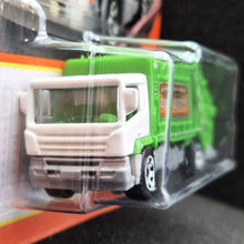 Load image into Gallery viewer, Matchbox 2021 Garbage King White/Green #60 MBX Metro New Long Card
