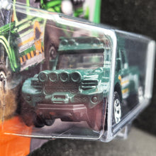 Load image into Gallery viewer, Matchbox 2017 Swamp Raider Dark Green #115 MBX Explorers New