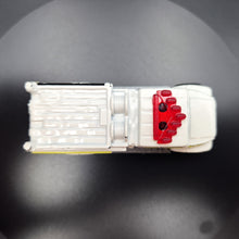 Load image into Gallery viewer, Matchbox 2009 International Pumper White #59 Emergency Response 5/8