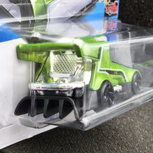 Load image into Gallery viewer, Hot Wheels 2024 Rink Racer Green #168 HW Ride-Ons 5/5 New Long Card