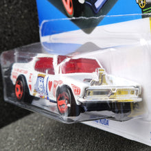 Load image into Gallery viewer, Hot Wheels 2024 King Kuda White Green #152 HW Art Cars 8/10 New Long Card