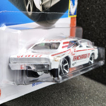 Load image into Gallery viewer, Hot Wheels 2024 '68 Dodge Dart White #142 Muscle Mania 1/5 New Long Card