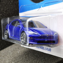 Load image into Gallery viewer, Hot Wheels 2024 Tesla Model S Plaid Dark Blue #165 Quarter Mile Heroes 5/5 New Long Card