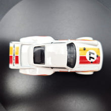 Load image into Gallery viewer, Hot Wheels 2020 Porsche 934.5 White Thrill Climbers 2/5 Car Culture