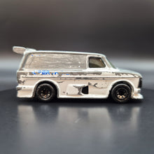 Load image into Gallery viewer, Matchbox 1986 Ford Supervan II White #72 Matchbox 1-75 Series