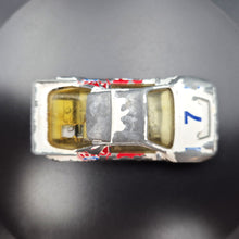 Load image into Gallery viewer, Matchbox 1992 Ford RS200 White #34 Matchbox 1-75 Series