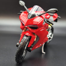 Load image into Gallery viewer, Maisto 2014 Ducati 1199 Panigale Red 1:12 Die Cast Motorbike