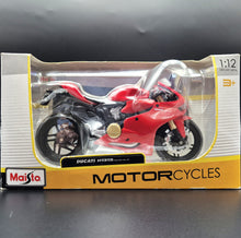 Load image into Gallery viewer, Maisto 2014 Ducati 1199 Panigale Red 1:12 Die Cast Motorbike