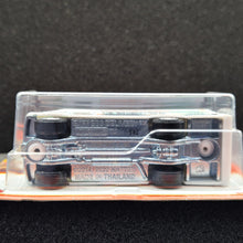 Load image into Gallery viewer, Matchbox 2024 Express Delivery White #20 MBX Metro 20/100 New Long Card