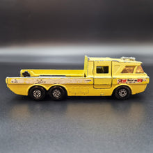 Load image into Gallery viewer, Matchbox 1974 Racing Car Transporter K-7 Yellow Super Kings