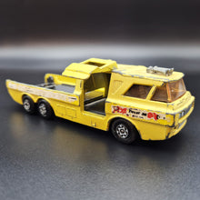 Load image into Gallery viewer, Matchbox 1974 Racing Car Transporter K-7 Yellow Super Kings