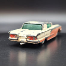 Load image into Gallery viewer, Matchbox Lesney 1960 Ford Thunderbird Cream #75 Matchbox Series
