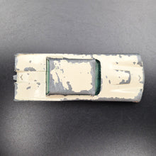 Load image into Gallery viewer, Matchbox Lesney 1960 Ford Thunderbird Cream #75 Matchbox Series