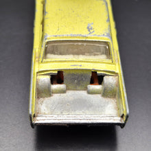 Load image into Gallery viewer, Matchbox Lesney 1964 1970 Lincoln Continintal Olive Green #31 Matchbox 1-75 Series - Rare