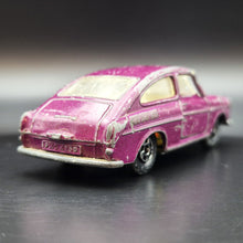 Load image into Gallery viewer, Matchbox Lesney 1970 Volkswagen 1600 TL Purple #67 Matchbox 1-75 Series - Rare