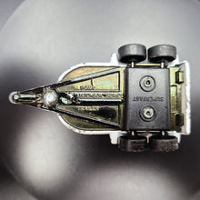 Load image into Gallery viewer, Matchbox 1991 Pony Trailer White #7 Motorcity Set Loose