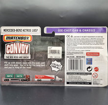 Load image into Gallery viewer, Matchbox 2006 Mercedes-Benz Actros 1857 Pipe Truck Yellow MB Convoy MB8199