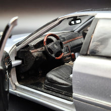 Load image into Gallery viewer, Maisto 1998 2004 Mercedes-Benz S-Class SEL 500 #31855 Silver 1:18 Die Cast Car