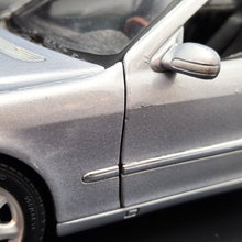 Load image into Gallery viewer, Maisto 1998 2004 Mercedes-Benz S-Class SEL 500 #31855 Silver 1:18 Die Cast Car