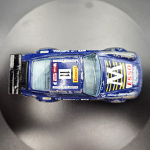 Load image into Gallery viewer, Bburago 1999 Porsche 911 #11 Blue 1:43 Series 4114 Die Cast