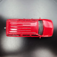 Load image into Gallery viewer, Matchbox 2009 2000 Chevrolet Suburban Red Fire 5 Pack Exclusive