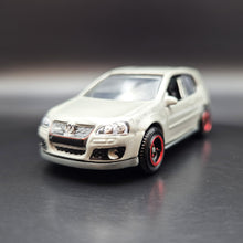Load image into Gallery viewer, Matchbox 2017 Volkswagen Golf V GTI Grey #118 MBX Explorers