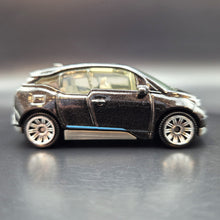 Load image into Gallery viewer, Matchbox 2017 '15 BMW i3 Black #5 MBX Adventure City